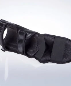 Fighter Shinguards Thai Ergo - Black/red, FSG-004BR PROTECTION 11 Fighter Shinguards Thai Ergo - Black/red, FSG-004BR PROTECTION