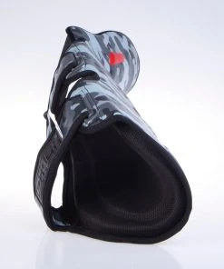 Fighter Shinguards Thai Ergo - Grey Camo, FSG-004GCR