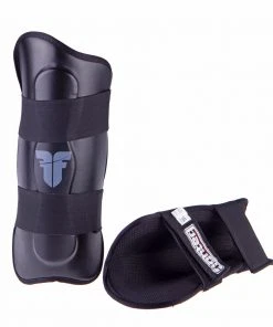 Shin Guard Fighter Ergo - Black, FSG-001B