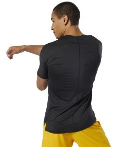 Training T-Shirts Reebok Training Activchill Tee - Black, DU3933