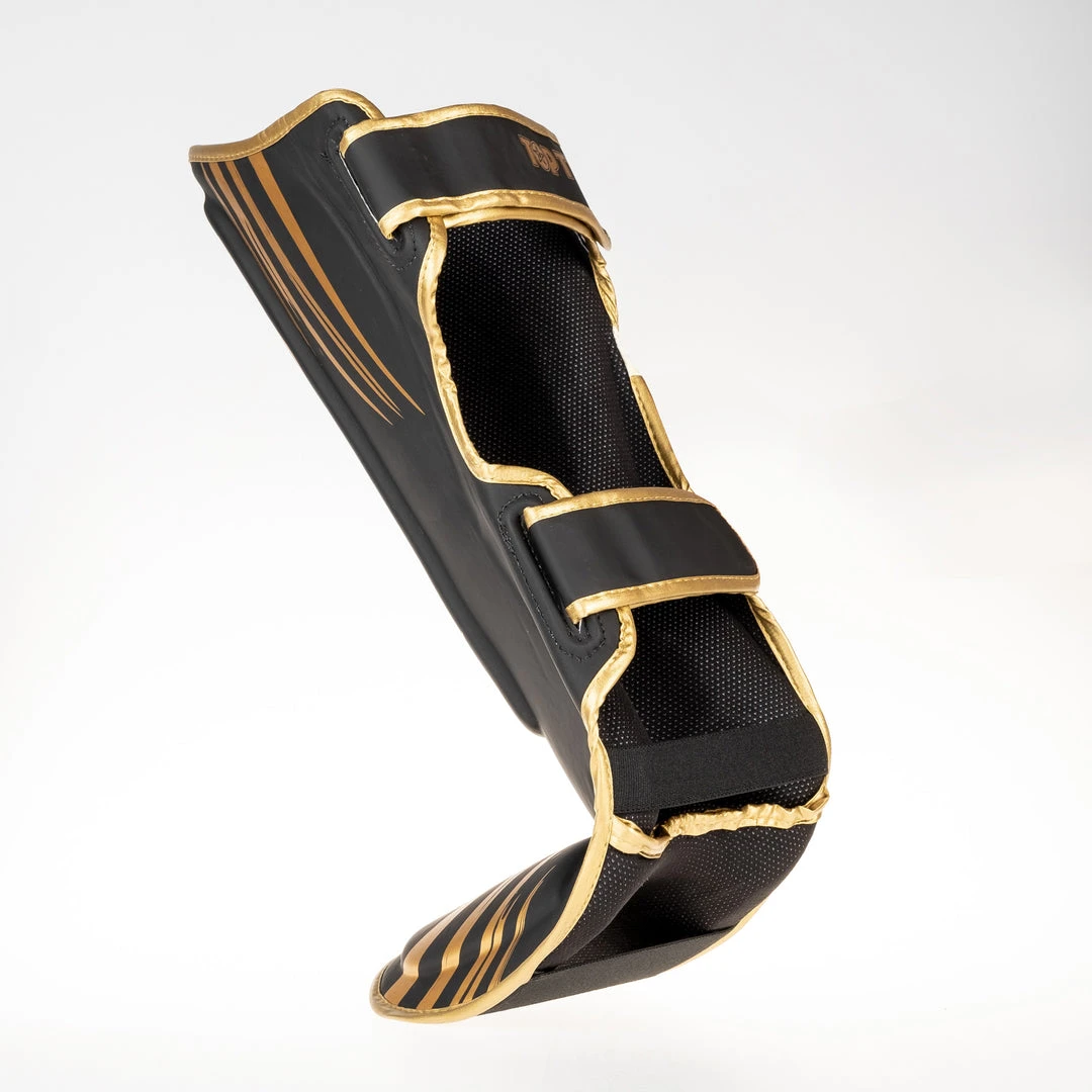 PROTECTION Top Ten Shin Guards SuperLight - Black/gold, 32194-92 4 PROTECTION Top Ten Shin Guards SuperLight - Black/gold, 32194-92