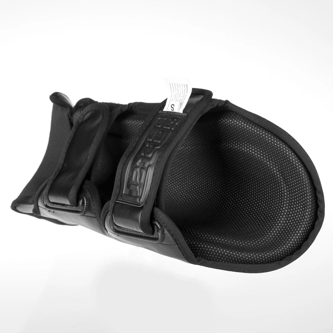 Fighter Shinguards Thai Ergo - Black/grey, FSG-004BG PROTECTION 7 Fighter Shinguards Thai Ergo - Black/grey, FSG-004BG PROTECTION