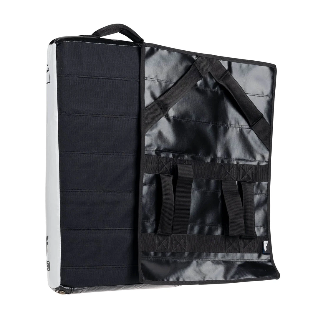 TRAINING Fighter Baton SCUTUM Shield 2in1 - White 9 TRAINING Fighter Baton SCUTUM Shield 2in1 - White